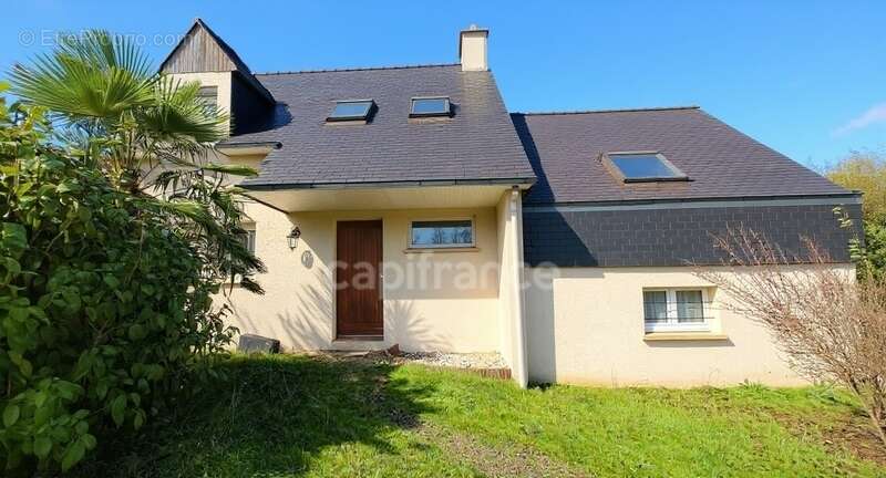 Maison à PLOGASTEL-SAINT-GERMAIN