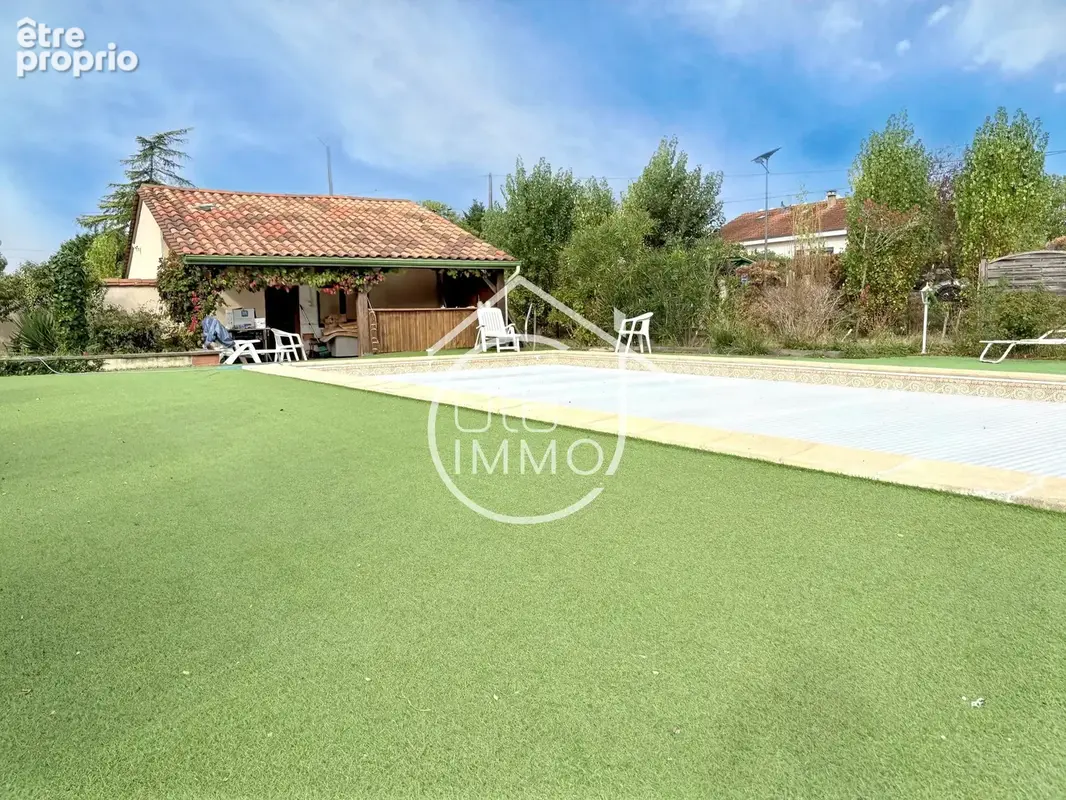 PRIGONRIEUX : Maison traditionnelle avec annexe, 7 pièces de 169m² - photo 9