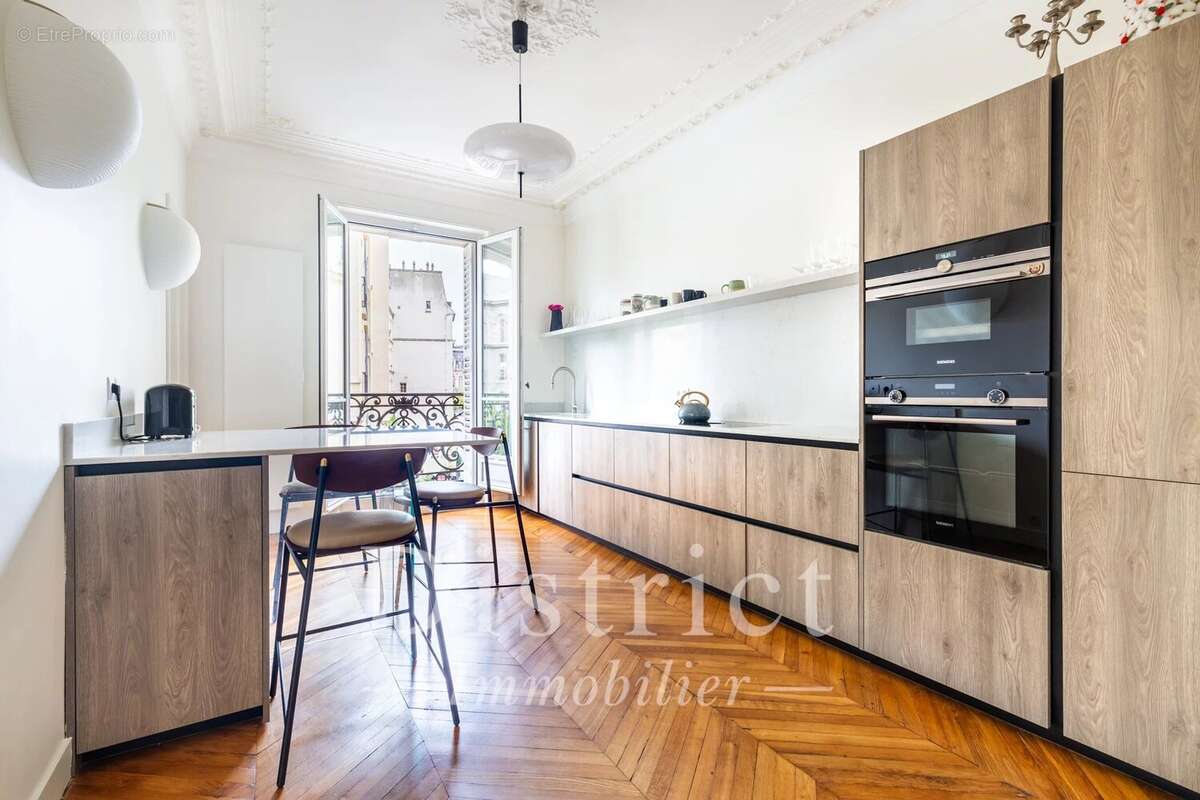 Appartement à PARIS-4E