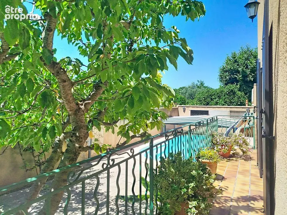 Maison avec piscine et garage, Marseille  quartier Château Gombert 6 pièce(s) 150 m2 - photo 3