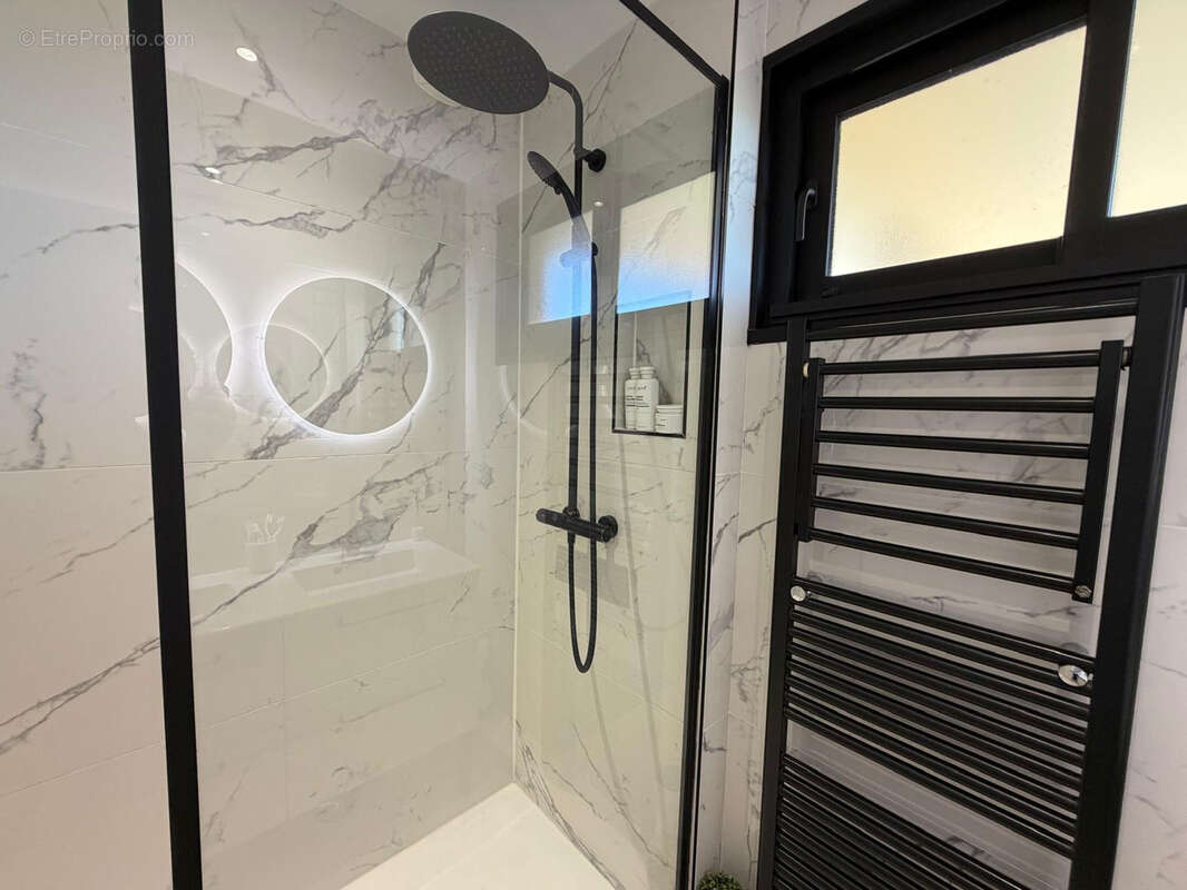 Magnifique appartement T3 80m2 - double balcon - box cave - parking - Bordeaux Caudéran - photo 8
