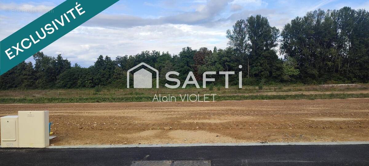 Photo 1 - Terrain à PARISOT