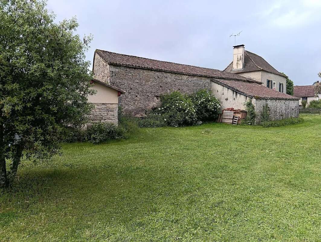 Propriete en pierre - photo 23