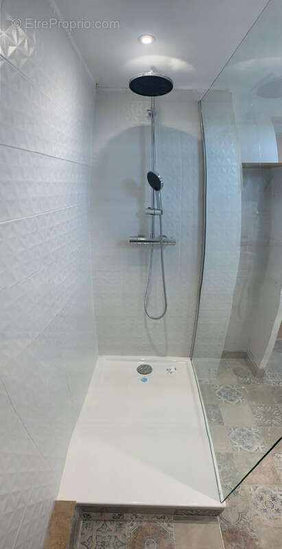 Appartement à MARSEILLE-6E