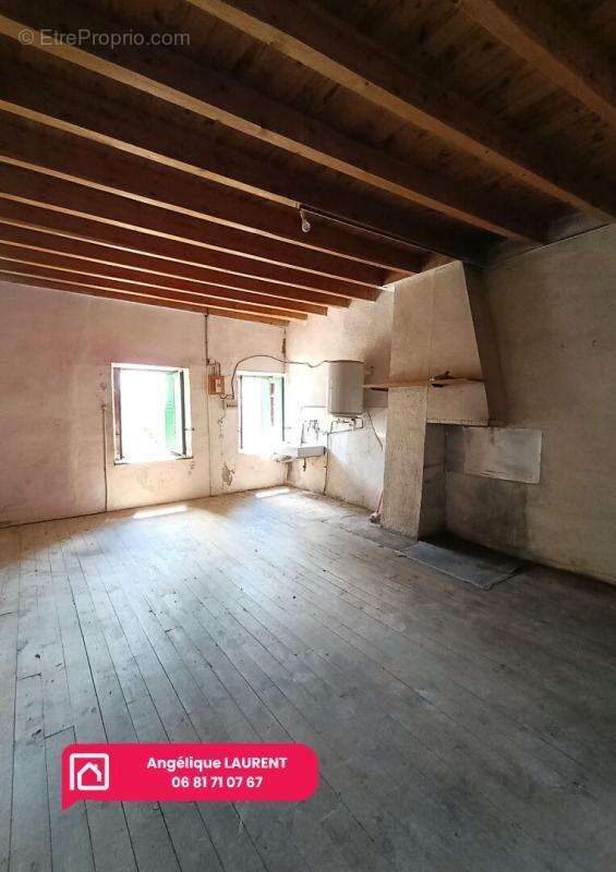 Maison à SAINT-MAURICE-EN-GOURGOIS