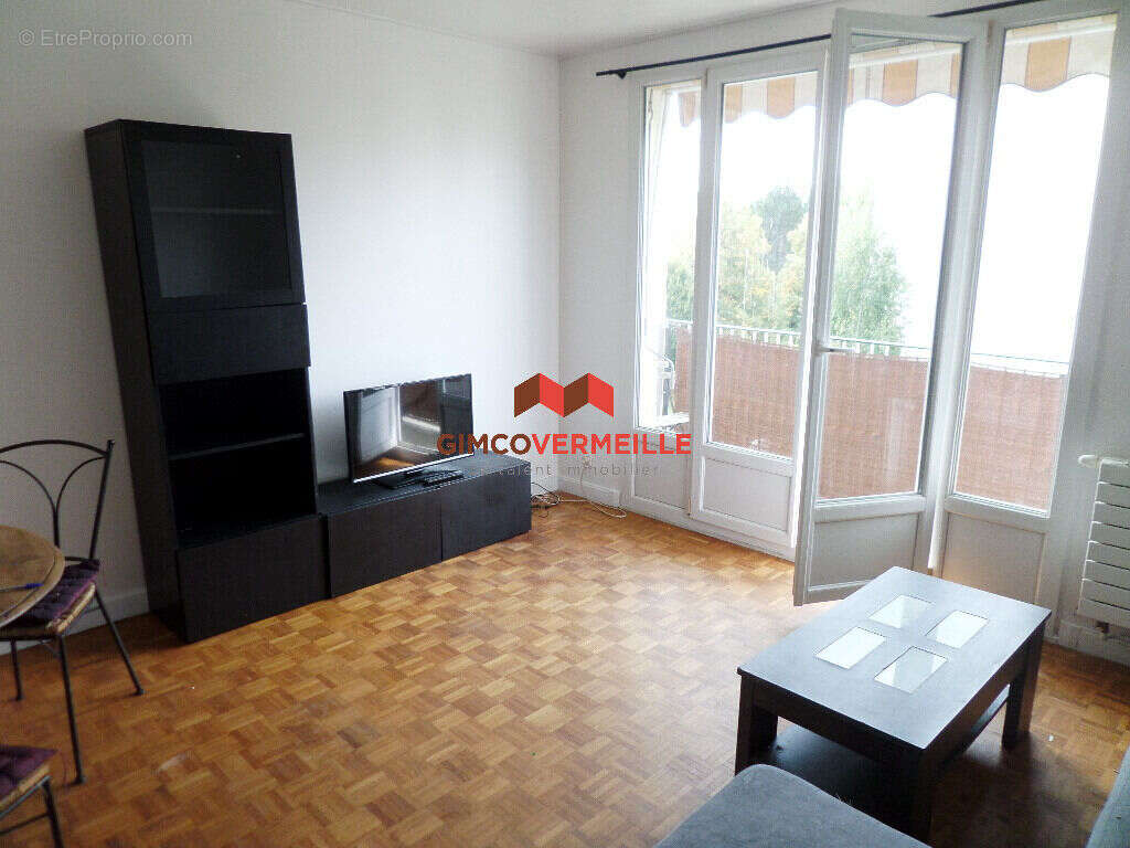 Appartement à LA CELLE-SAINT-CLOUD