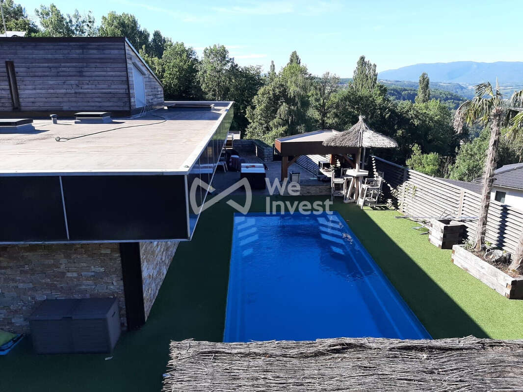 Maison 234 m² à Lancrans  - photo 3