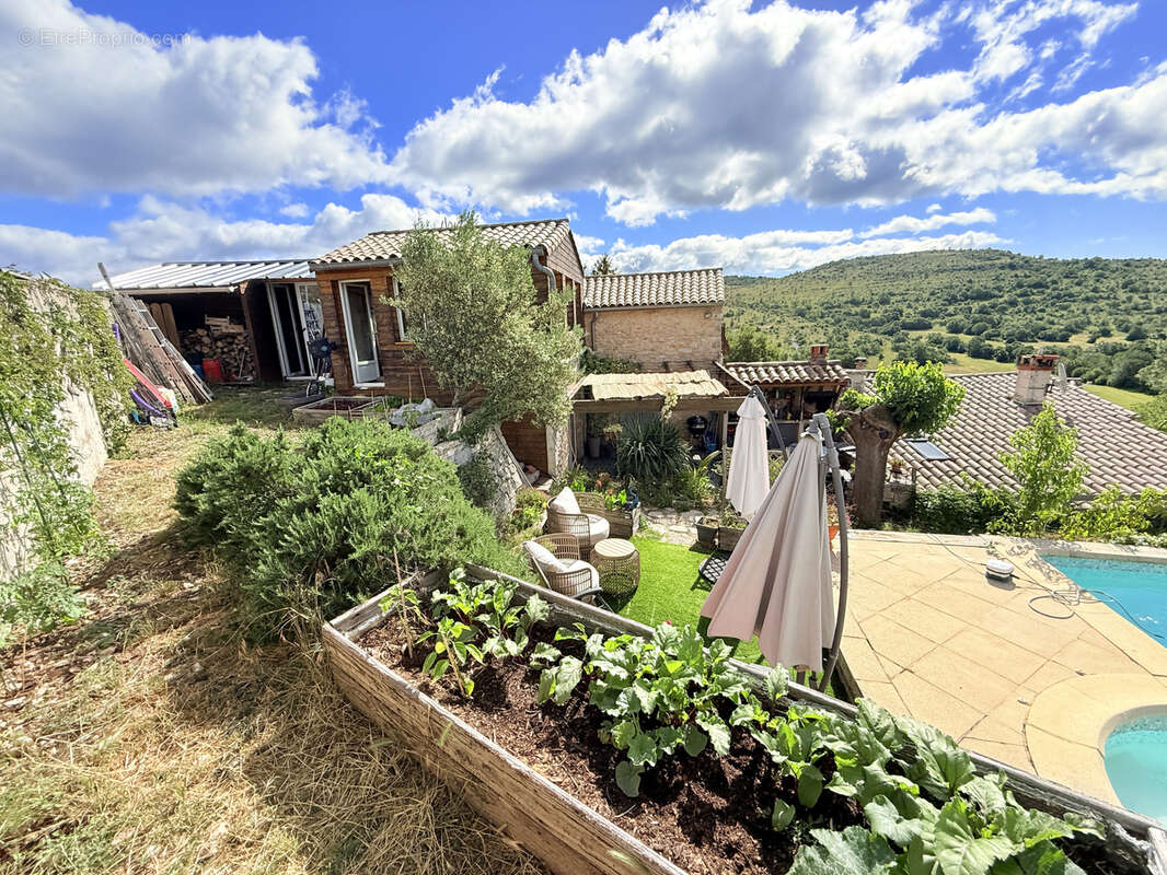 Superbe maison en pierre a la vente - photo 17