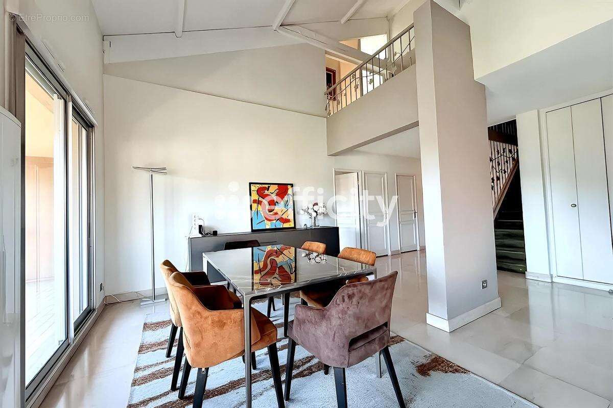 Appartement à LYON-9E