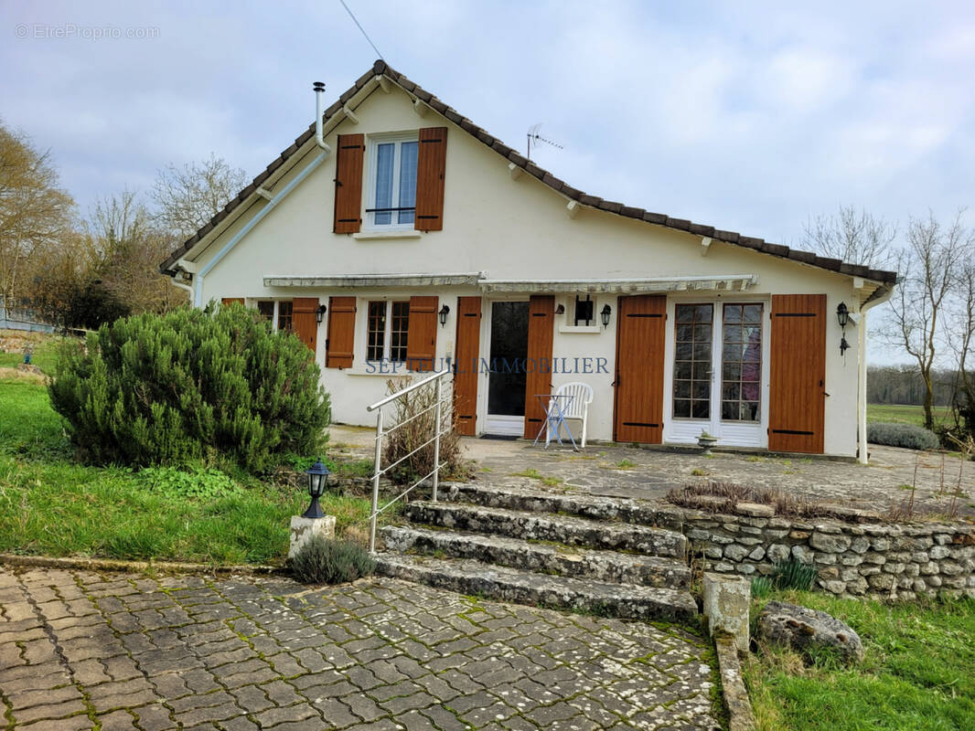 Maison à SEPTEUIL