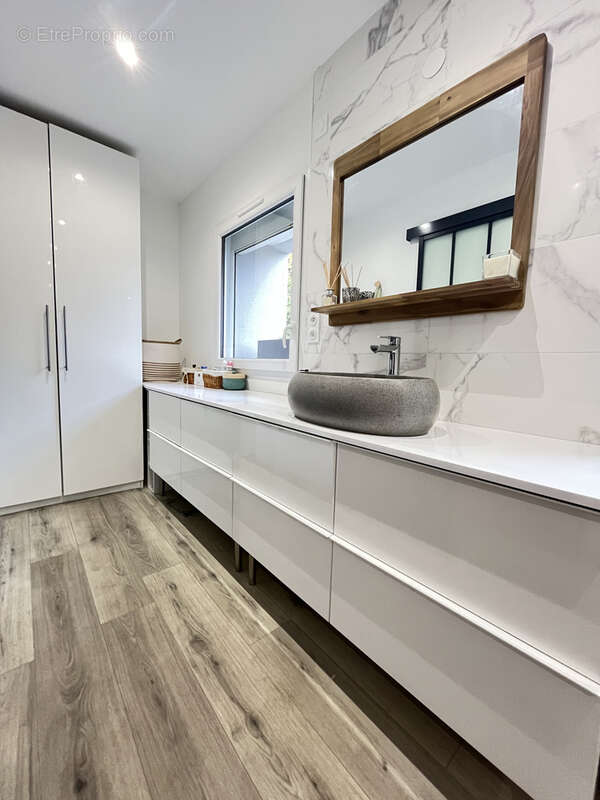 Maison à SAINT-ETIENNE