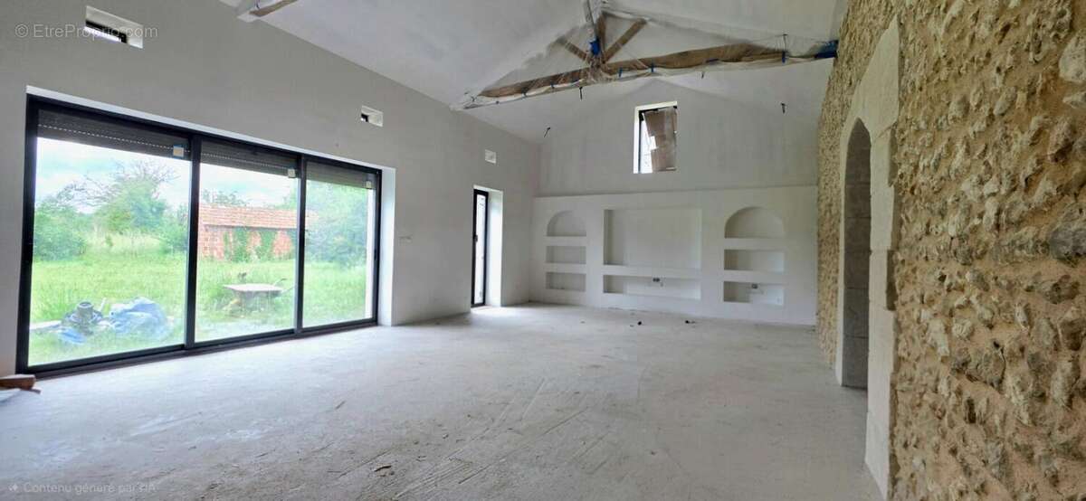 Maison d'habitation, gite, dépendance, hangar - photo 6