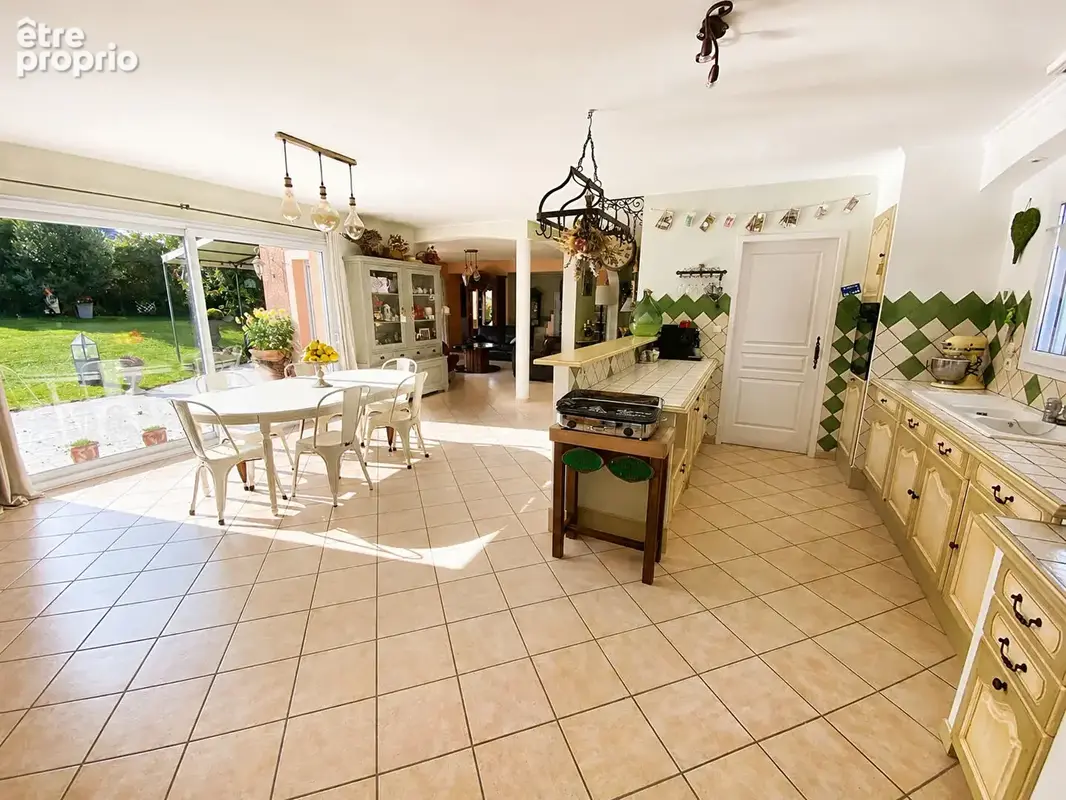 Maison 200m2 - Terrain 1093m2 - photo 5