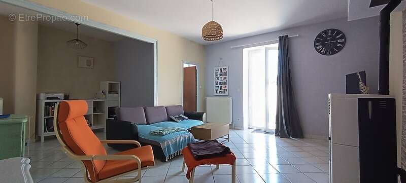 Maison à vendre 5 pièces ISSOIRE (63) - photo 5