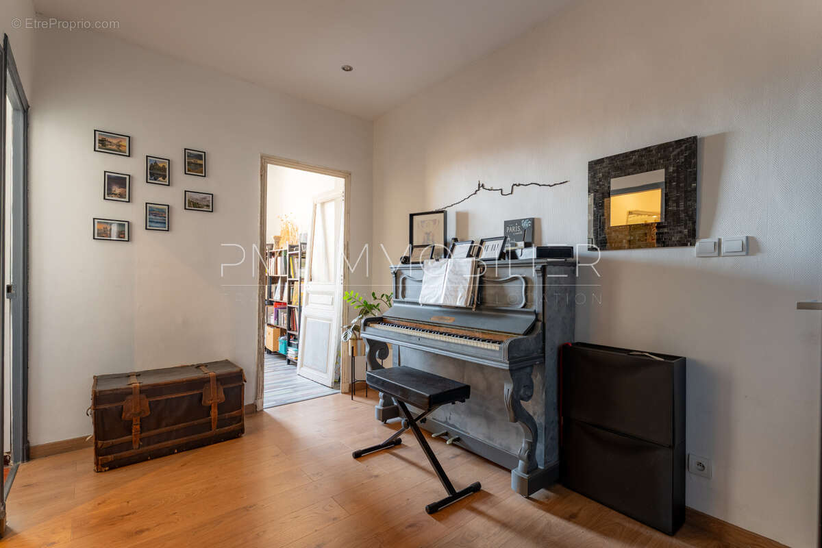 Appartement à MARSEILLE-16E