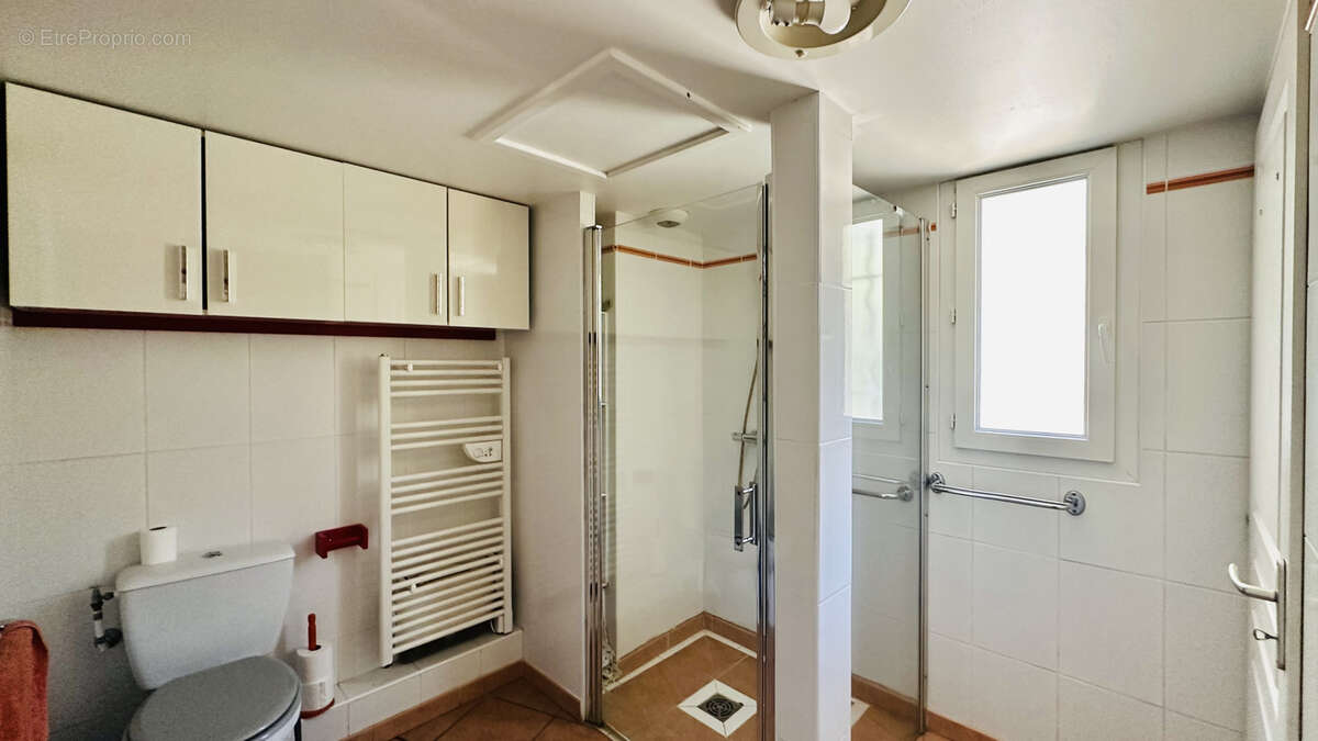 Appartement à BORMES-LES-MIMOSAS
