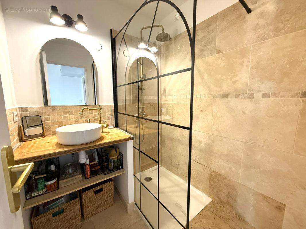 Appartement 65 m² 2 chambres terrasse garage et piscine - photo 6