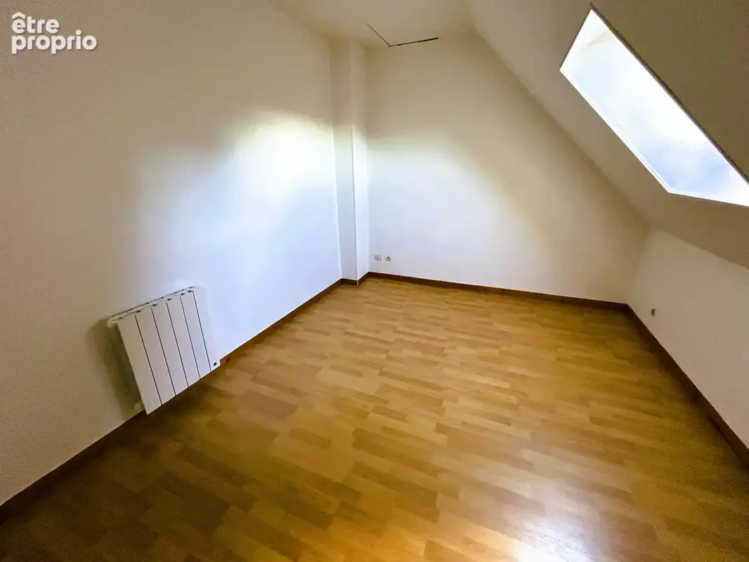 Maison familiale vivable de plain-pied 4 chambres + bureau - garage - beau terrain clos - photo 10