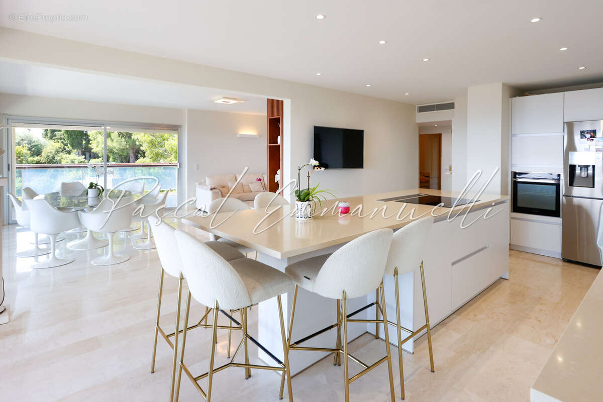 Appartement à LE CANNET