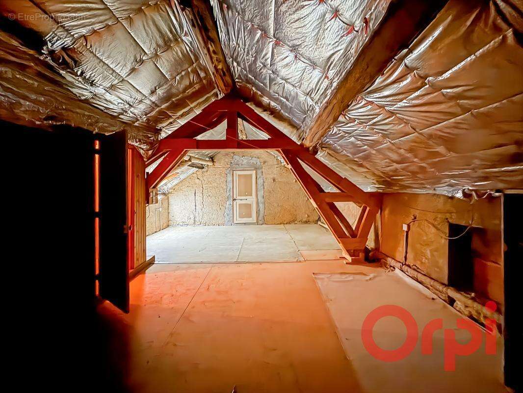 Maison à GERMIGNY-L'EXEMPT