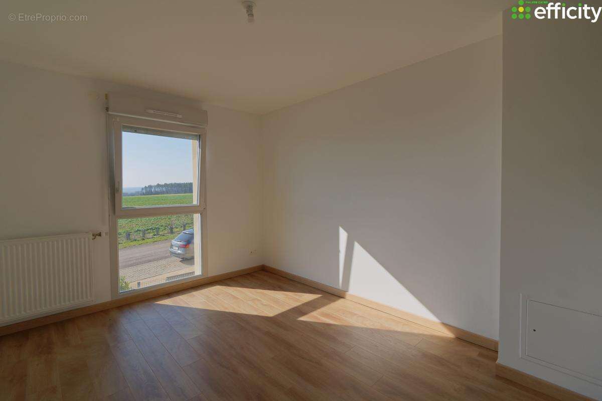 Appartement à HAUTEVILLE-LES-DIJON