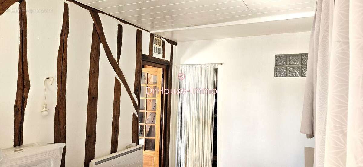 Maison à LA VENDUE-MIGNOT