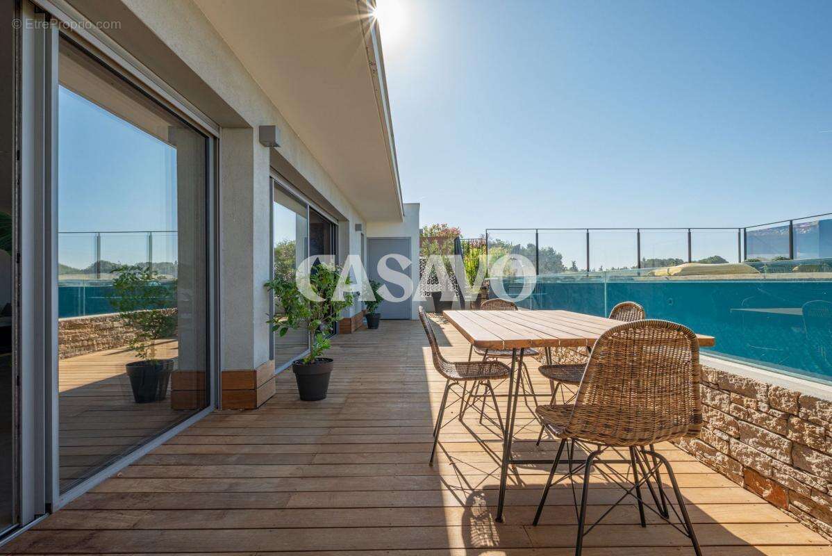 Appartement à EGUILLES