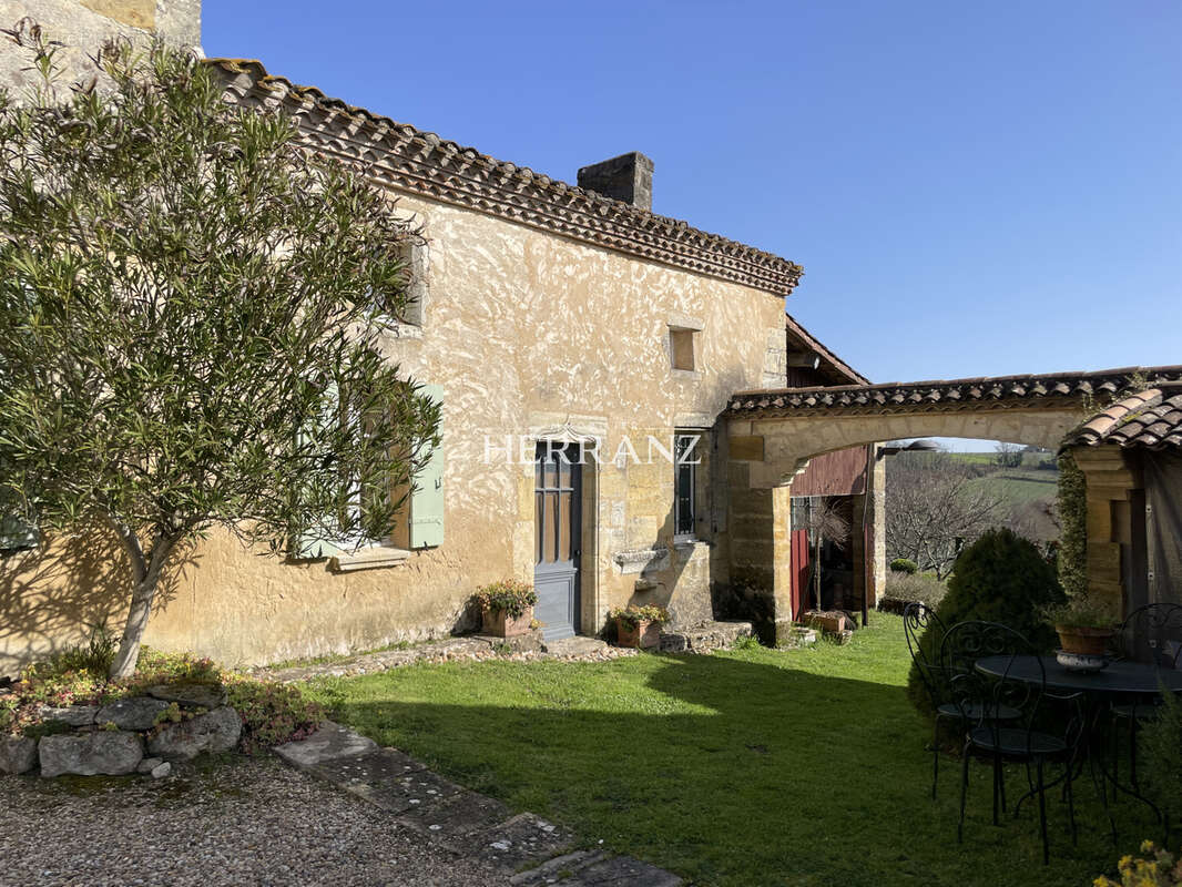 Maison à SAINTE-COLOMBE