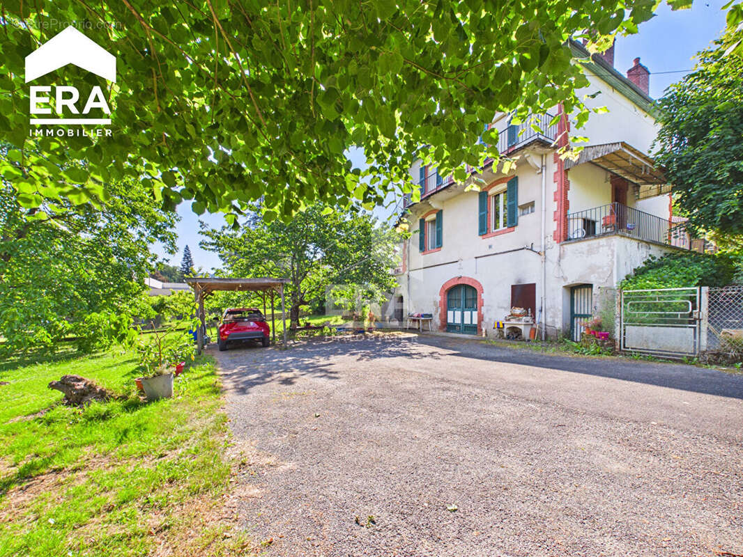 Maison à DECAZEVILLE