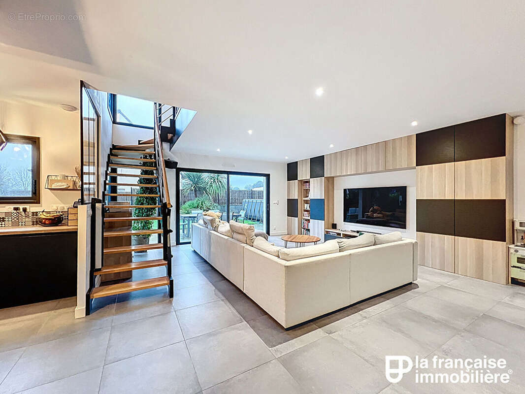 Maison à SAINT-GILLES