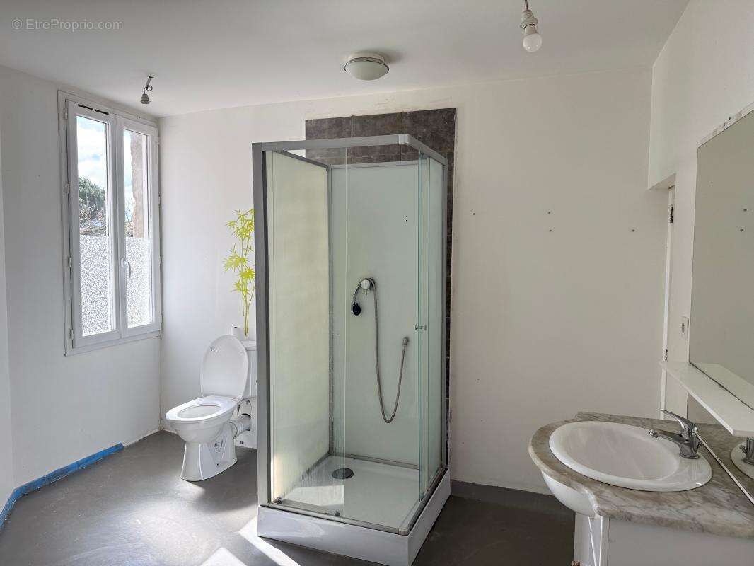 Maison à CASTETS-EN-DORTHE