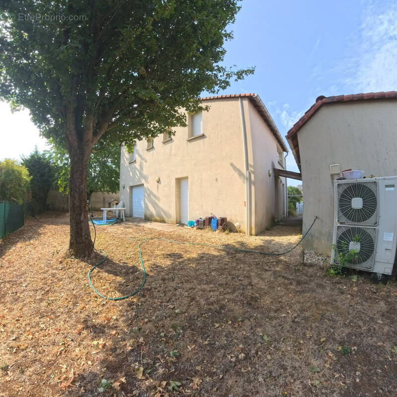 Maison à CISSE
