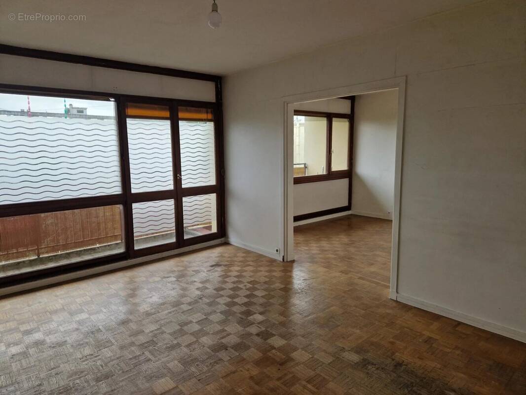 Appartement à THIAIS