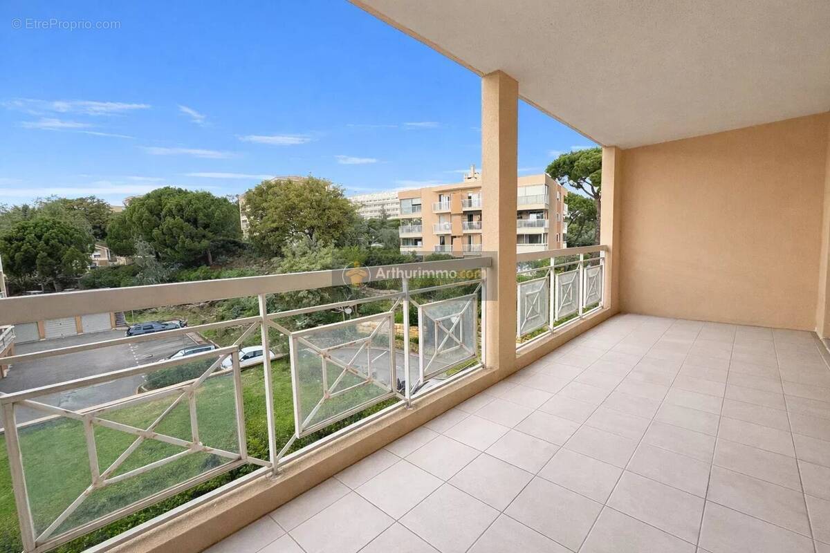 Appartement à FREJUS