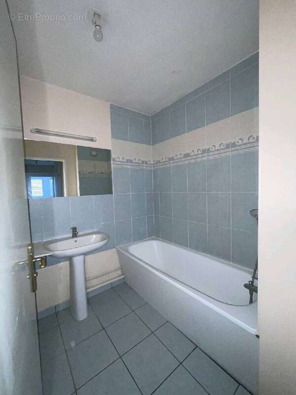 Appartement à SAINTE-GENEVIEVE-DES-BOIS