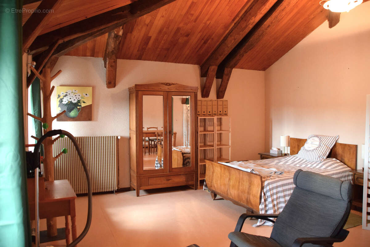 Maison à COUCOURON