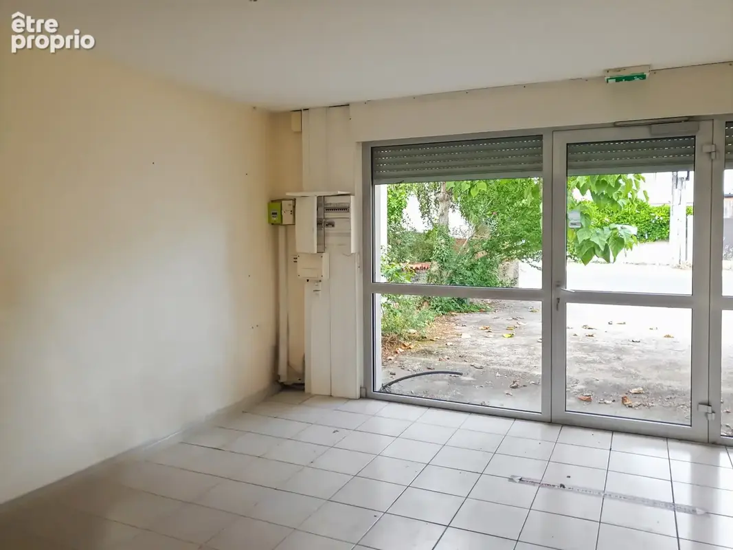 Local/bureau à vendre  (79) - photo 3