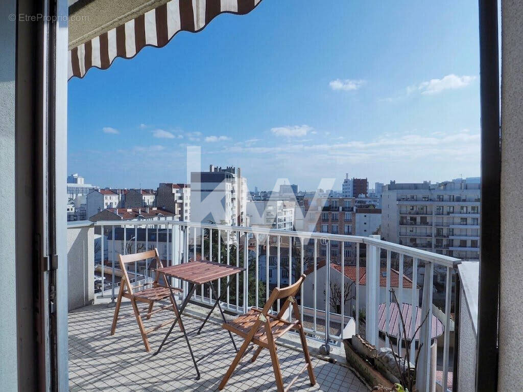 Appartement à COURBEVOIE