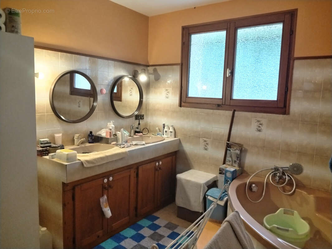 Maison à SAINT-MARTIAL-D&#039;ARTENSET