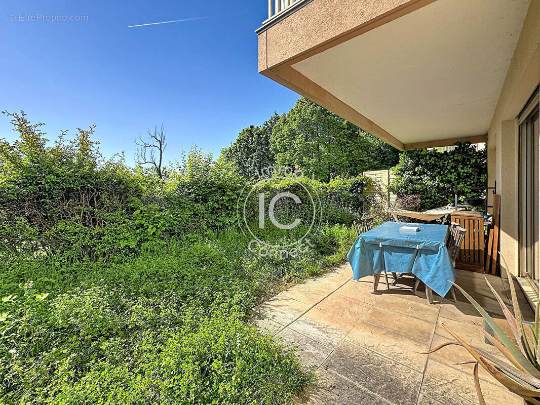 Appartement à SAINTE-FOY-LES-LYON