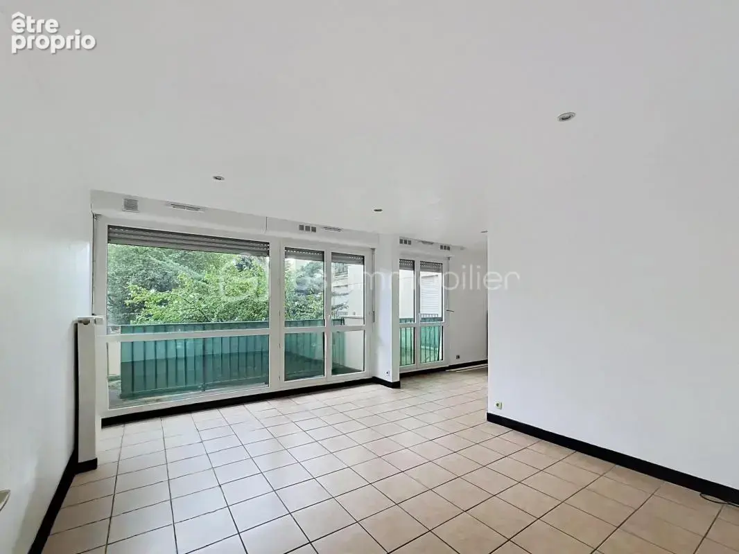 Appartement 4 pièces 75 m2 avec balcon, 2 parkings et cave –  Ris-Orangis - photo 2