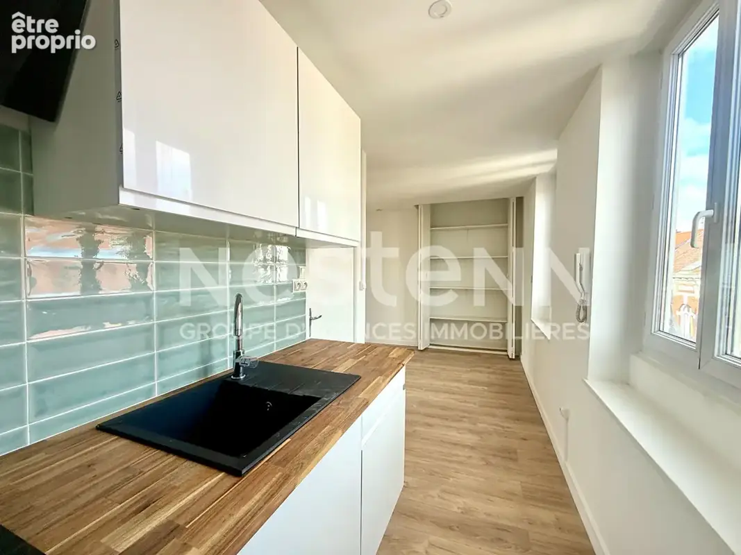 Vauban/ Esquermes T2, 35,61 m²  ,  dernier étage - photo 2