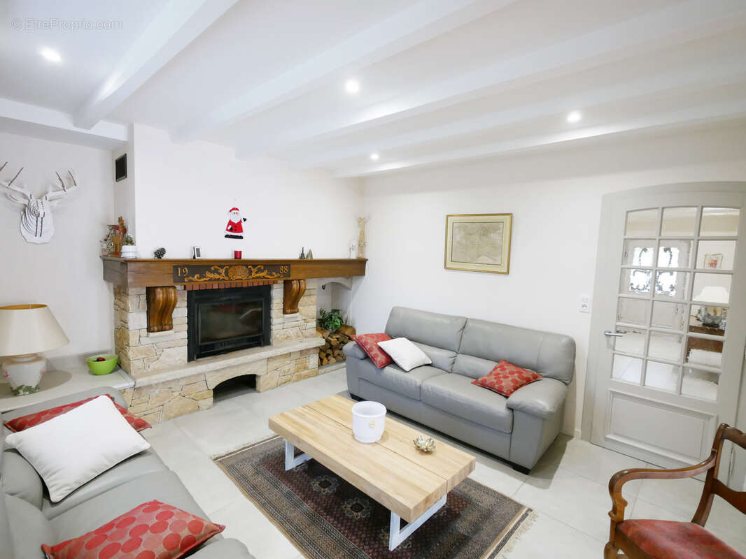 Maison à ETAUX