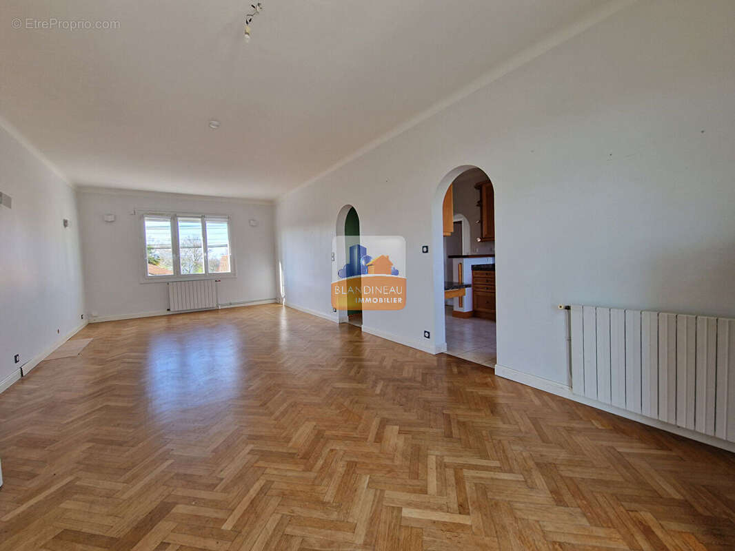 Appartement à BOUGUENAIS