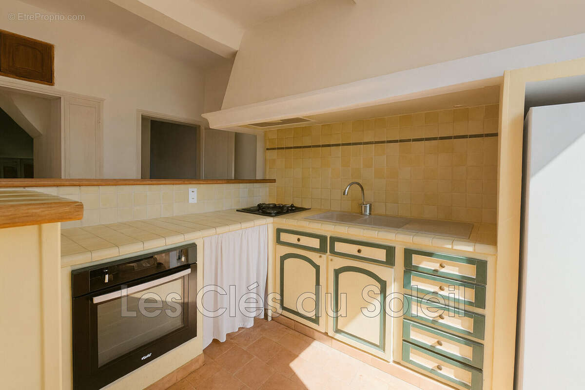 Maison à CAMPS-LA-SOURCE