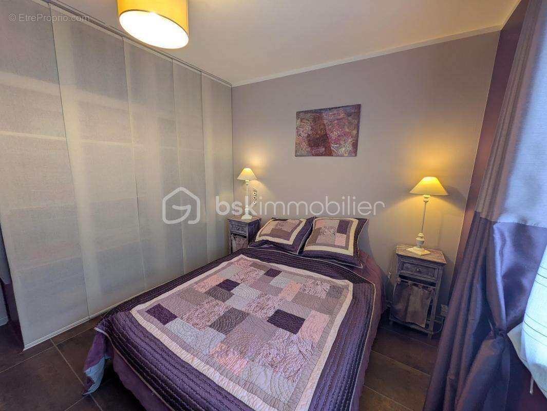 Maison à CHARMES-SUR-RHONE