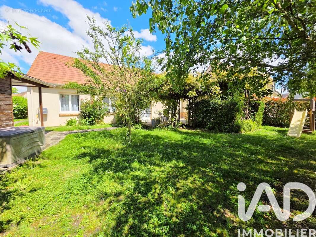 Photo 2 - Maison à LE COUDRAY