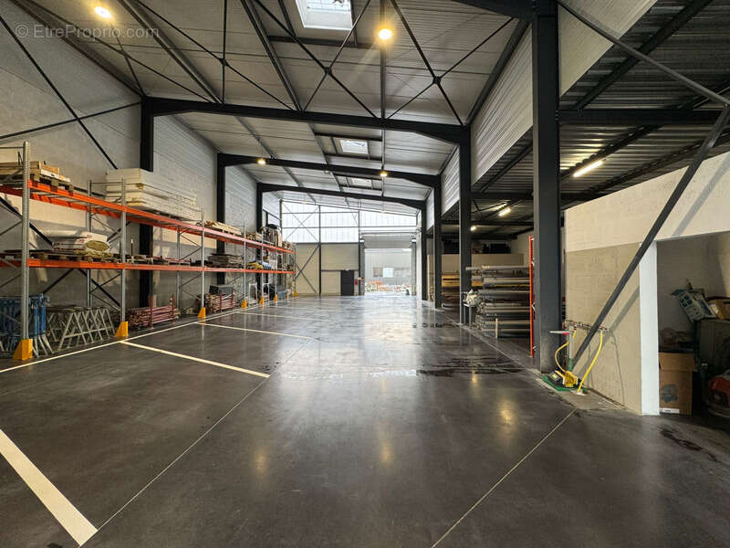 Commerce à BRETTEVILLE-SUR-ODON