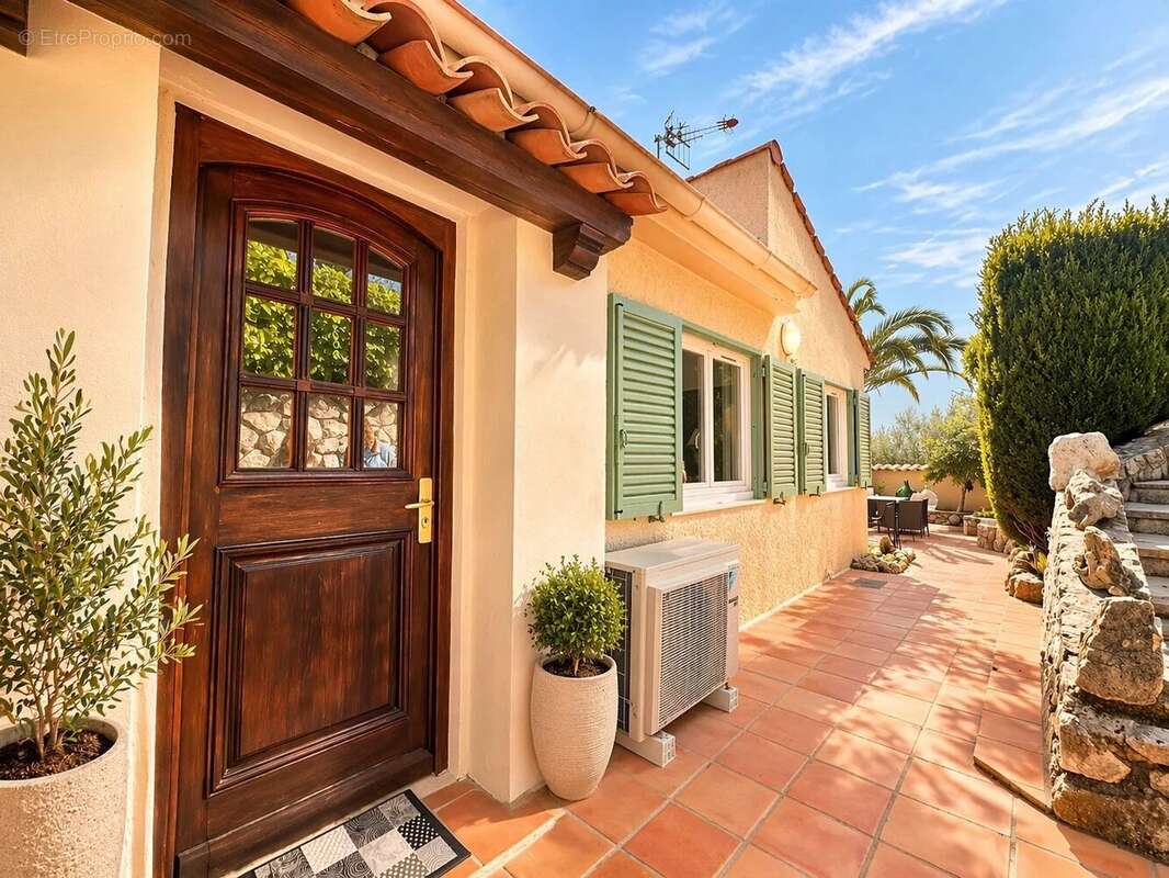 Maison à COLOMARS