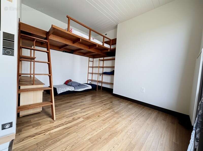 Appartement à ISSY-LES-MOULINEAUX